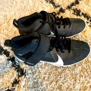 Nike Black and White Athletic Shoes
